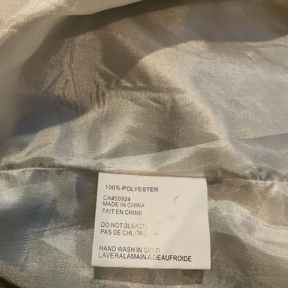 “COCO & TASHI” Black and White Floral Coat Dress . - Picture 12 of 15